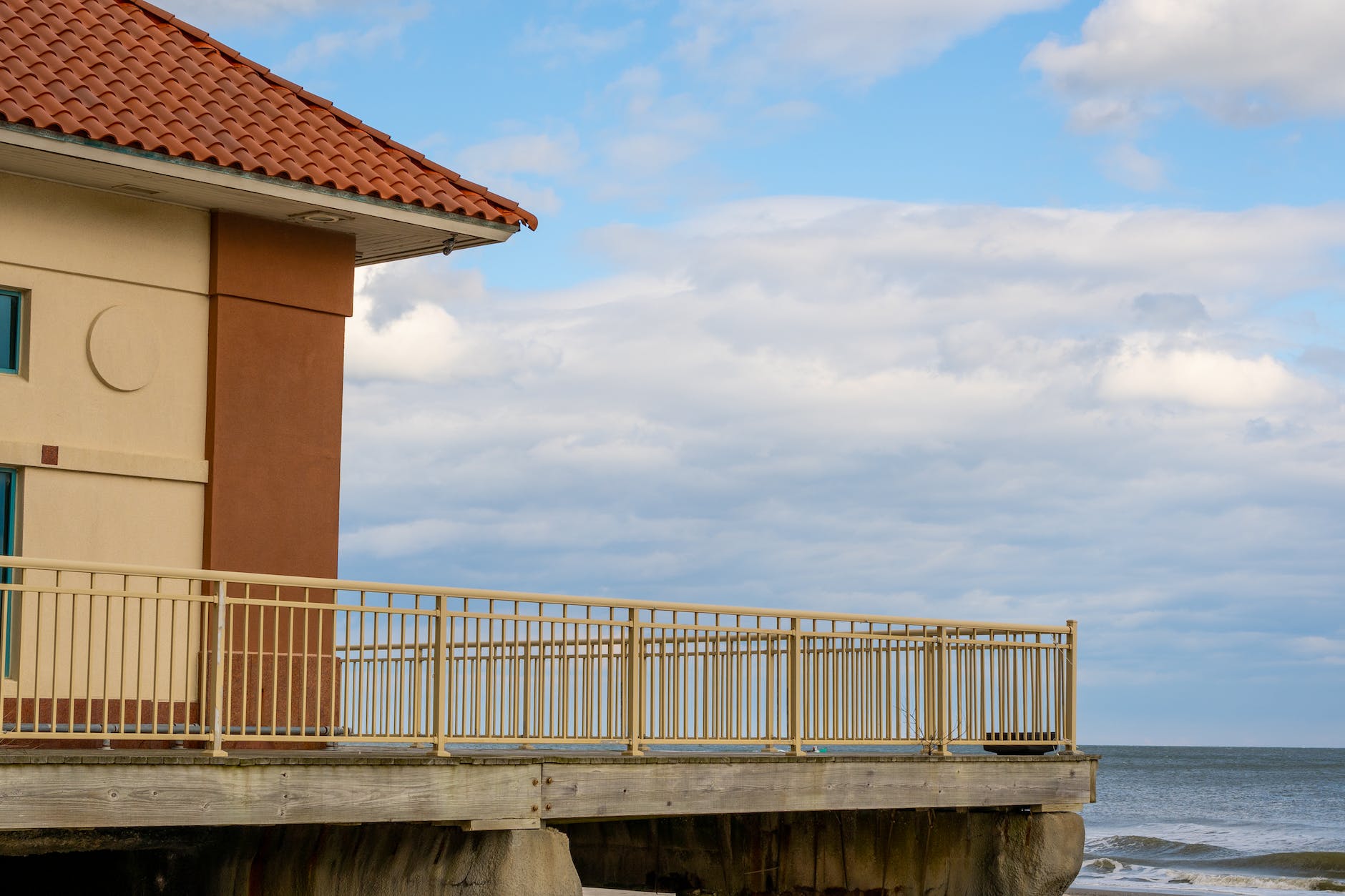 Exploring the Different Types of Fascia Found on Houses