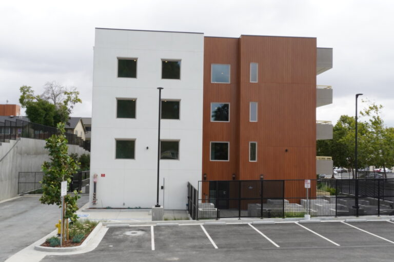 vertical siding for houses