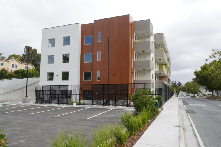 vertical siding for houses