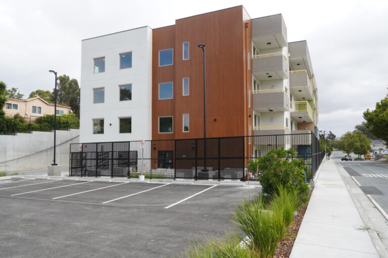 vertical siding for houses