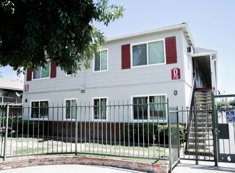 apartment window replacement