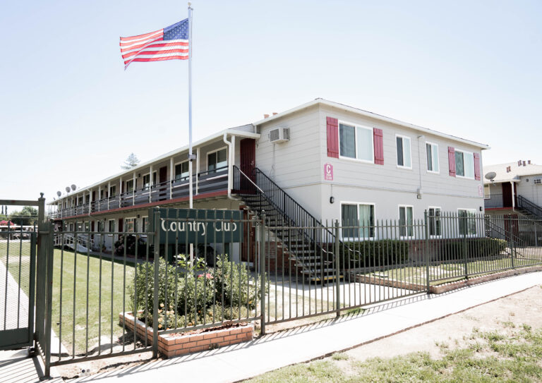 apartment window replacement