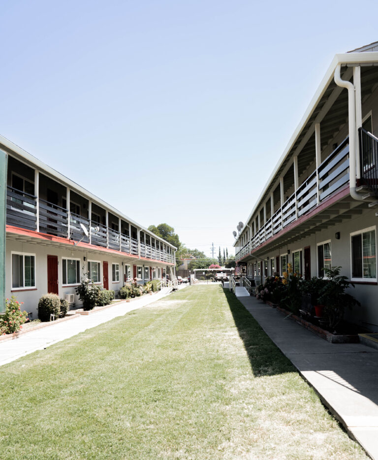 apartment window replacement