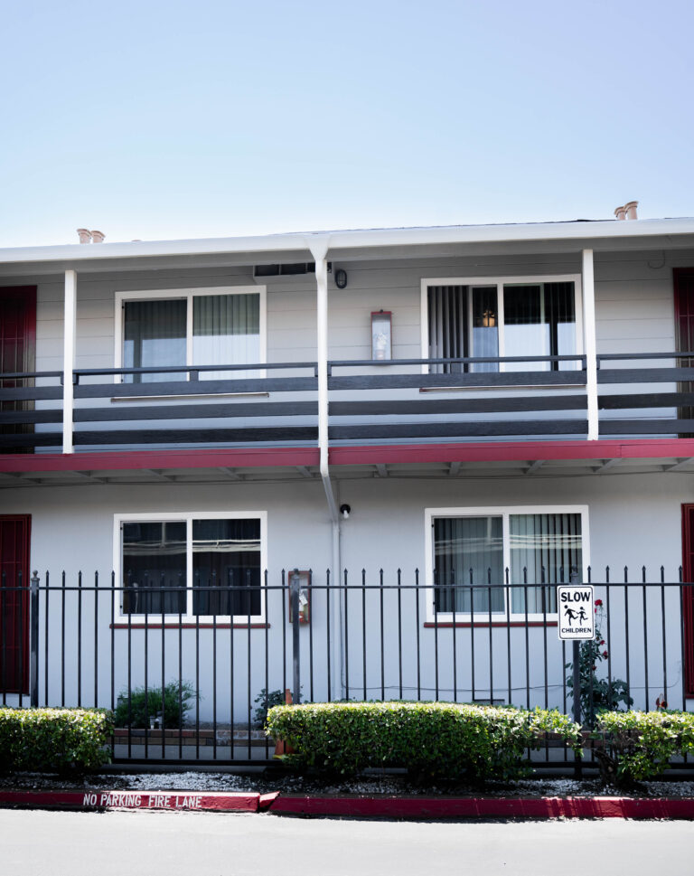 apartment window replacement