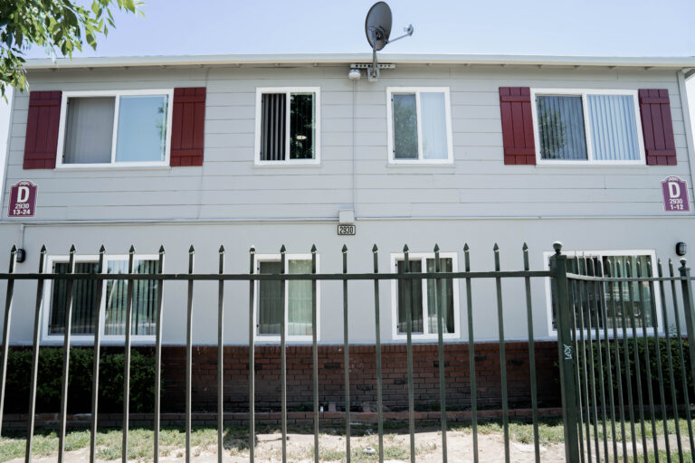 apartment window replacement