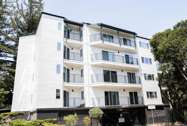 apartment window replacement