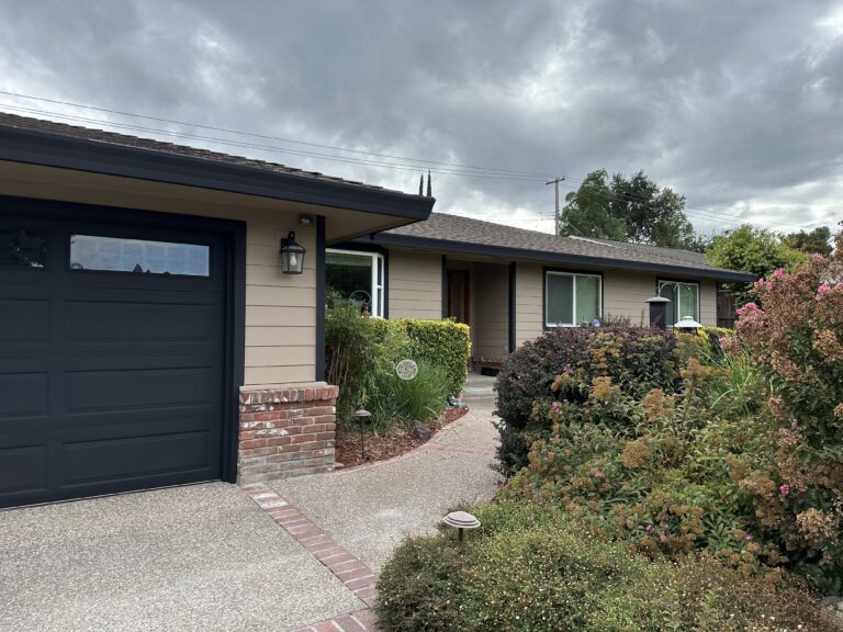 vertical siding on house