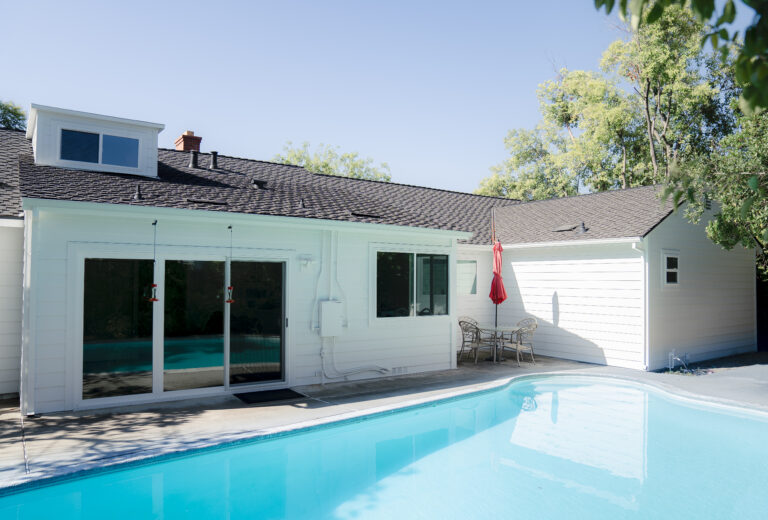 vertical siding on house