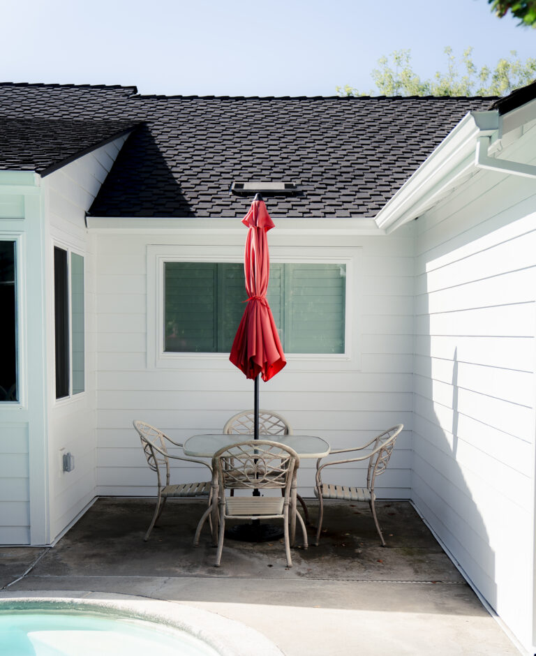 vertical siding on house