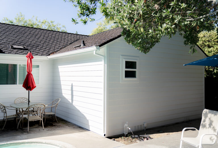 vertical siding on house