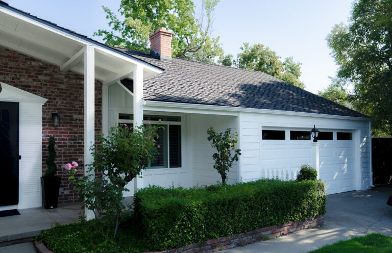 vertical siding on house
